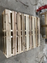 Euro Pallets for Heavy Loads Single-Faced Wooden EPAL Wood Pallets 4-Way Industrial Use Plastic Steel Bulk Prices Avail