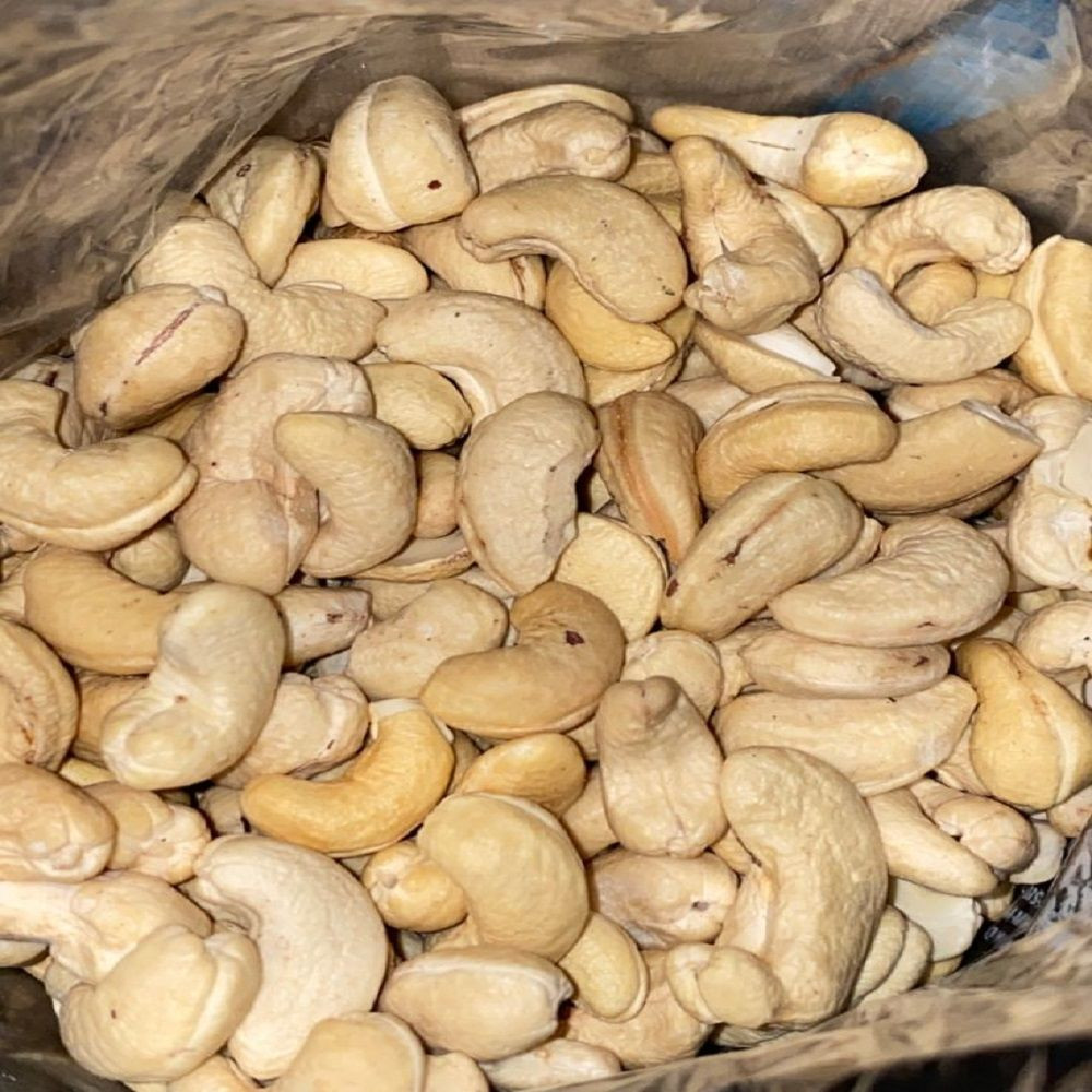 Whole Size Cashews W320 W240 W450 Jumbo Size Cashews 100% White Cashew Nut Sell Good Quality